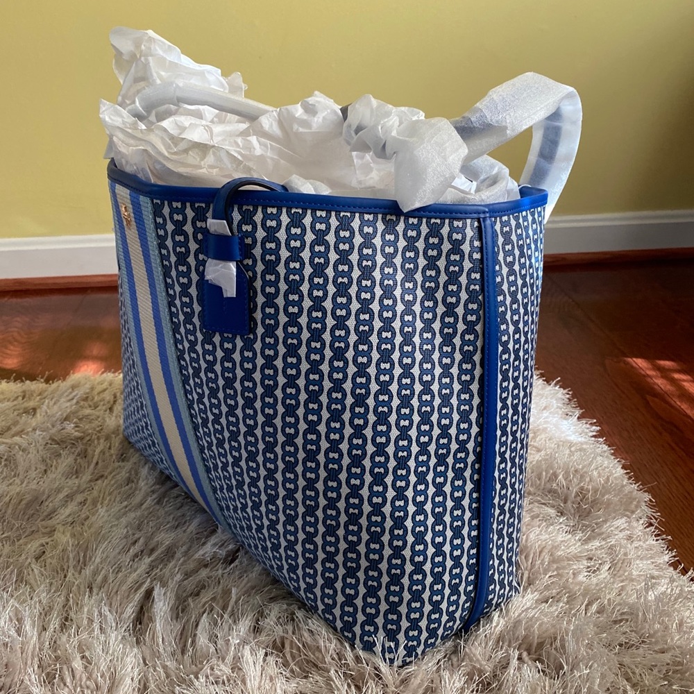 Meet your Posher, Helena